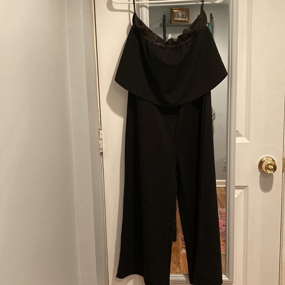 SheIn Strapless Tube Top High Waist Wide Leg Flounce Jumpsuit SzM - Picture 5 of 9